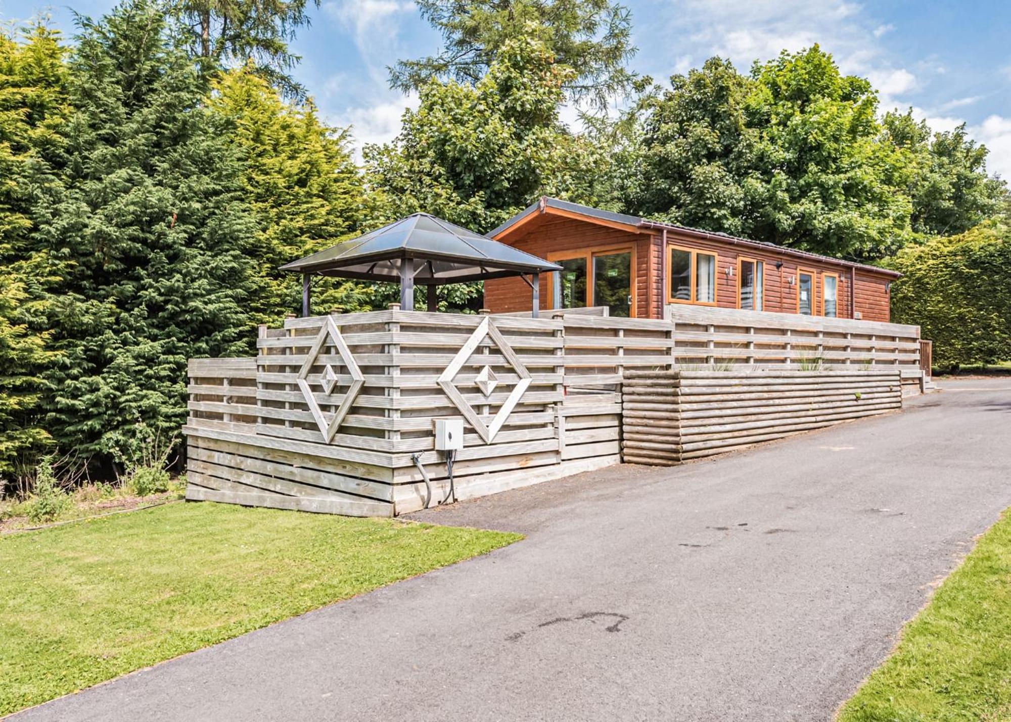 Longnor Wood Holiday Park 외부 사진