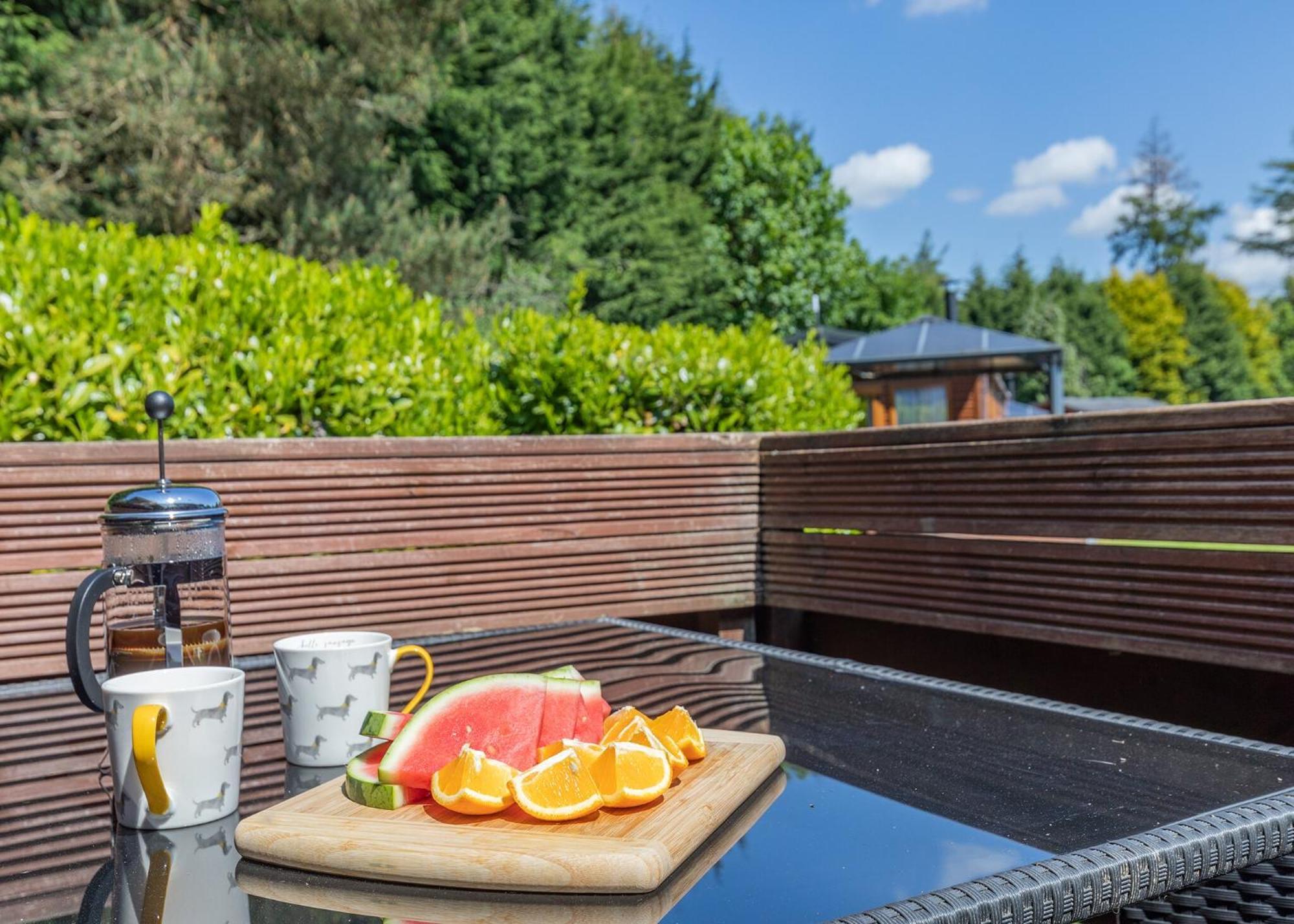 Longnor Wood Holiday Park 외부 사진