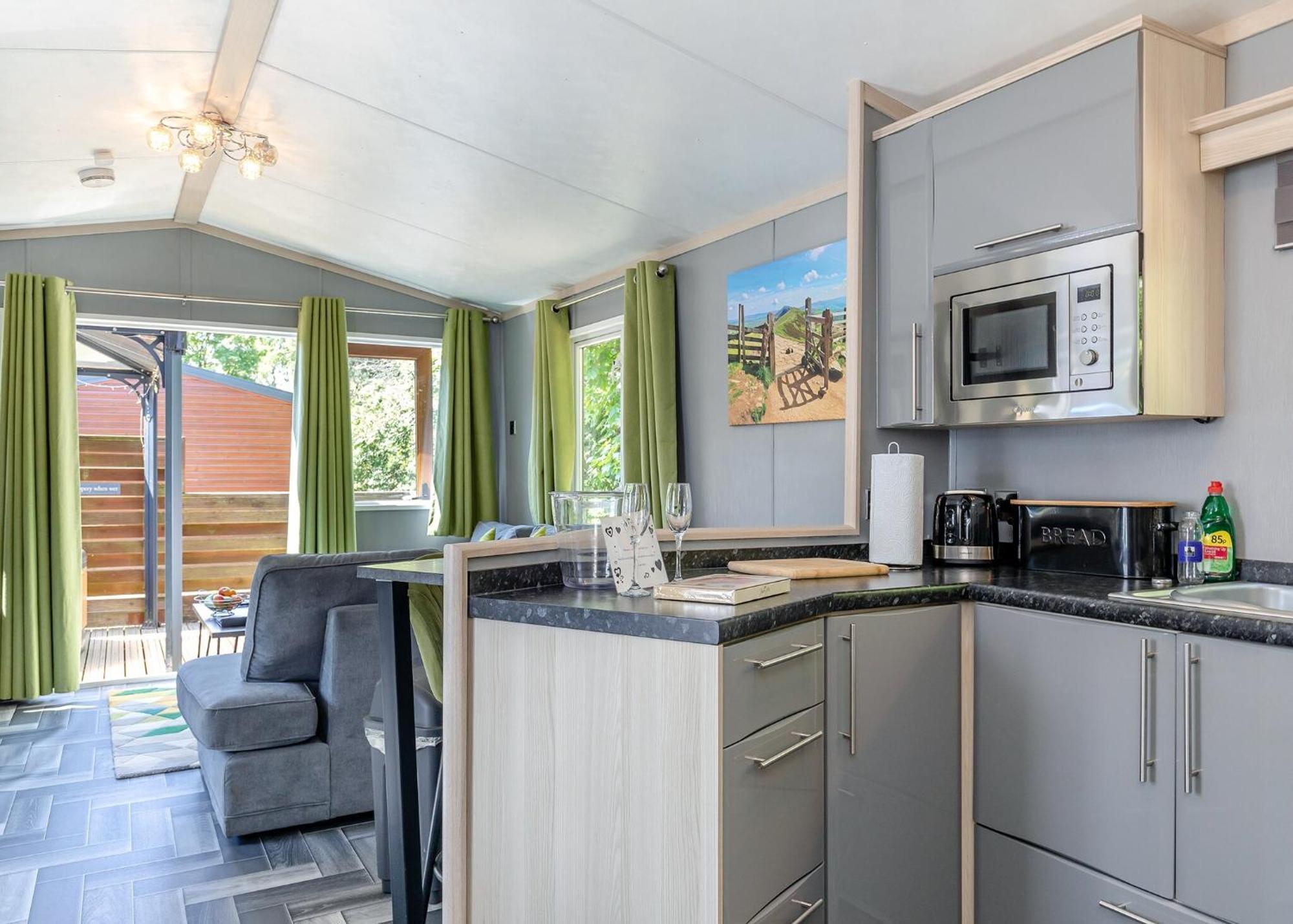 Longnor Wood Holiday Park 외부 사진