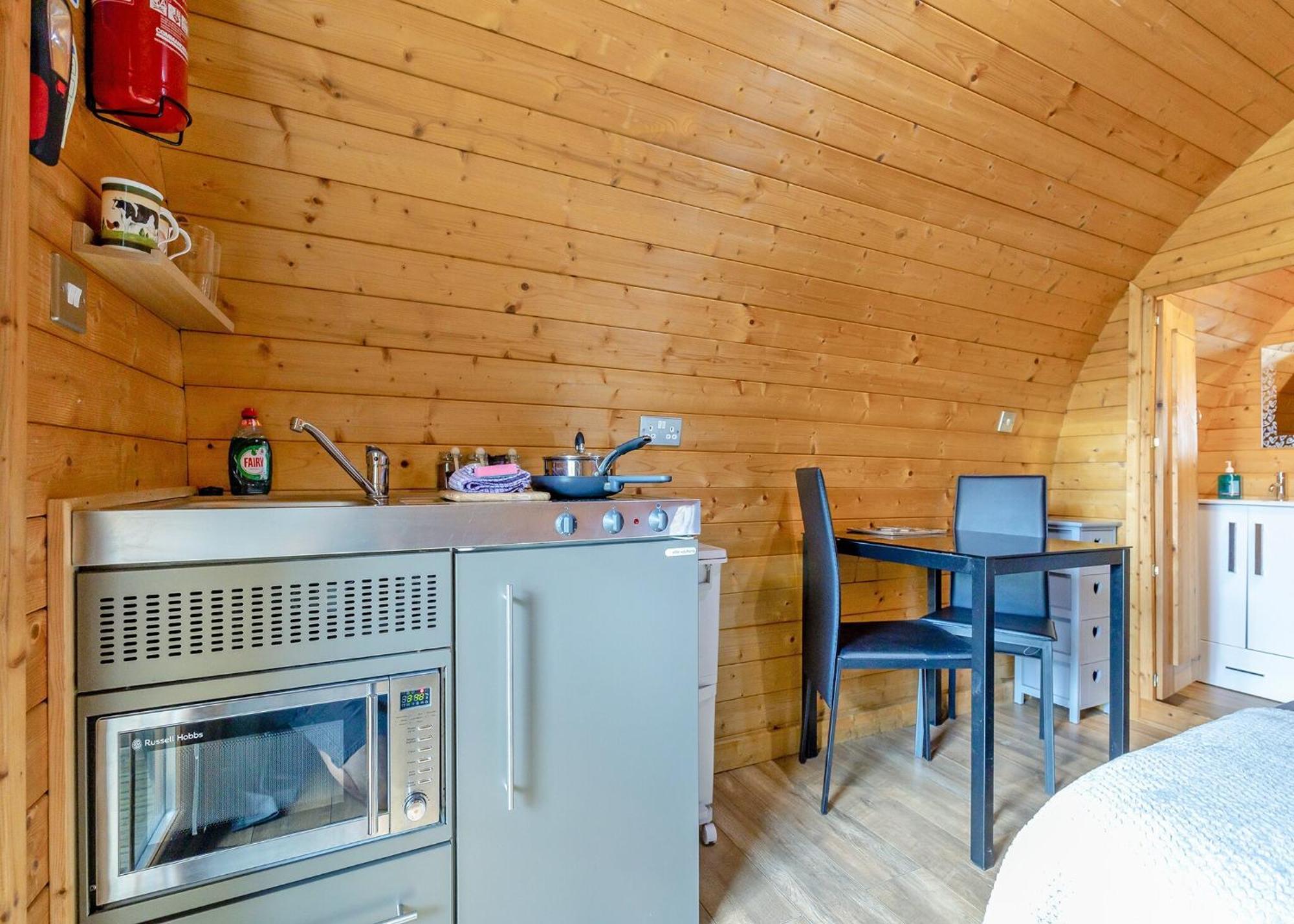 Longnor Wood Holiday Park 외부 사진