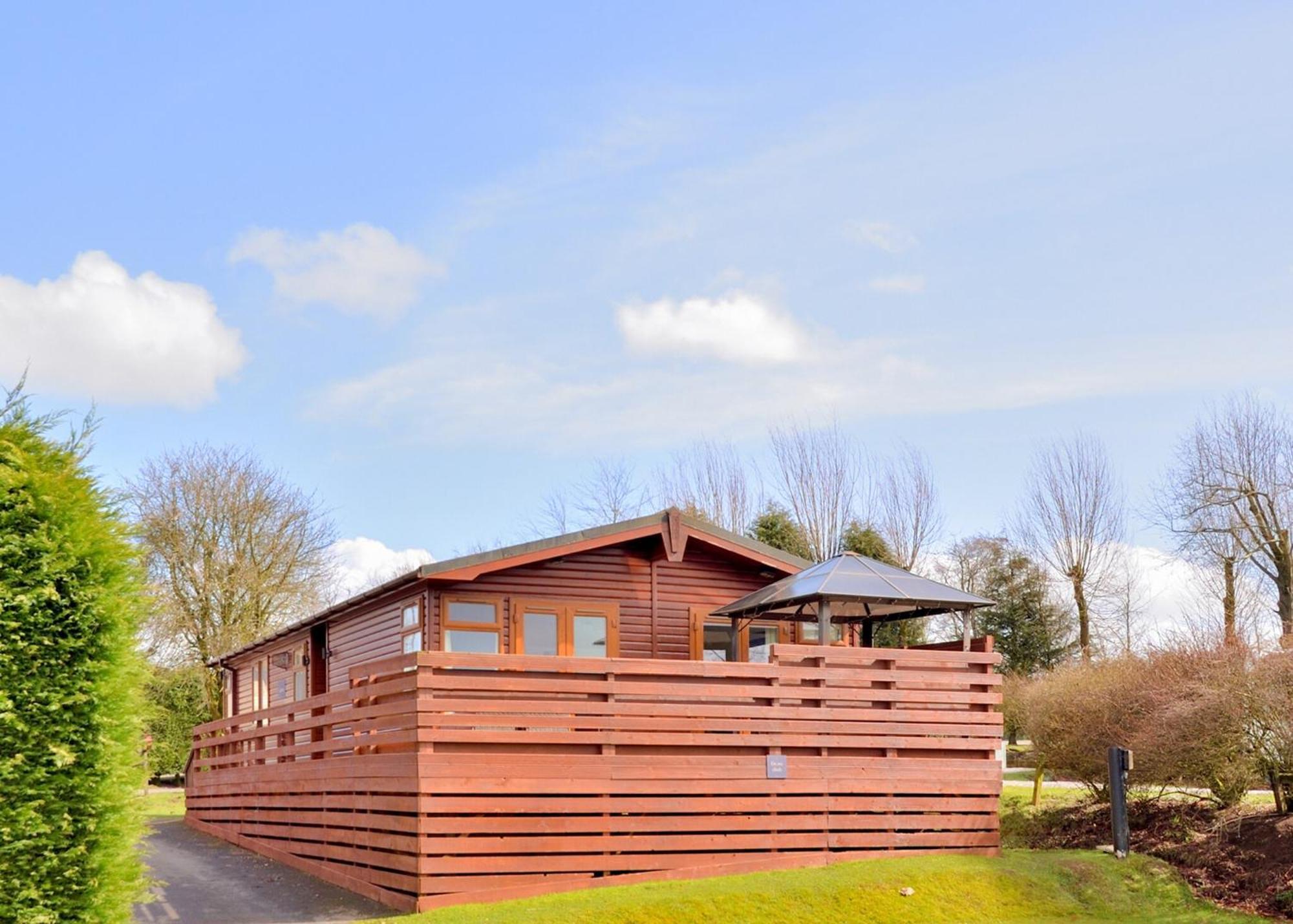 Longnor Wood Holiday Park 외부 사진