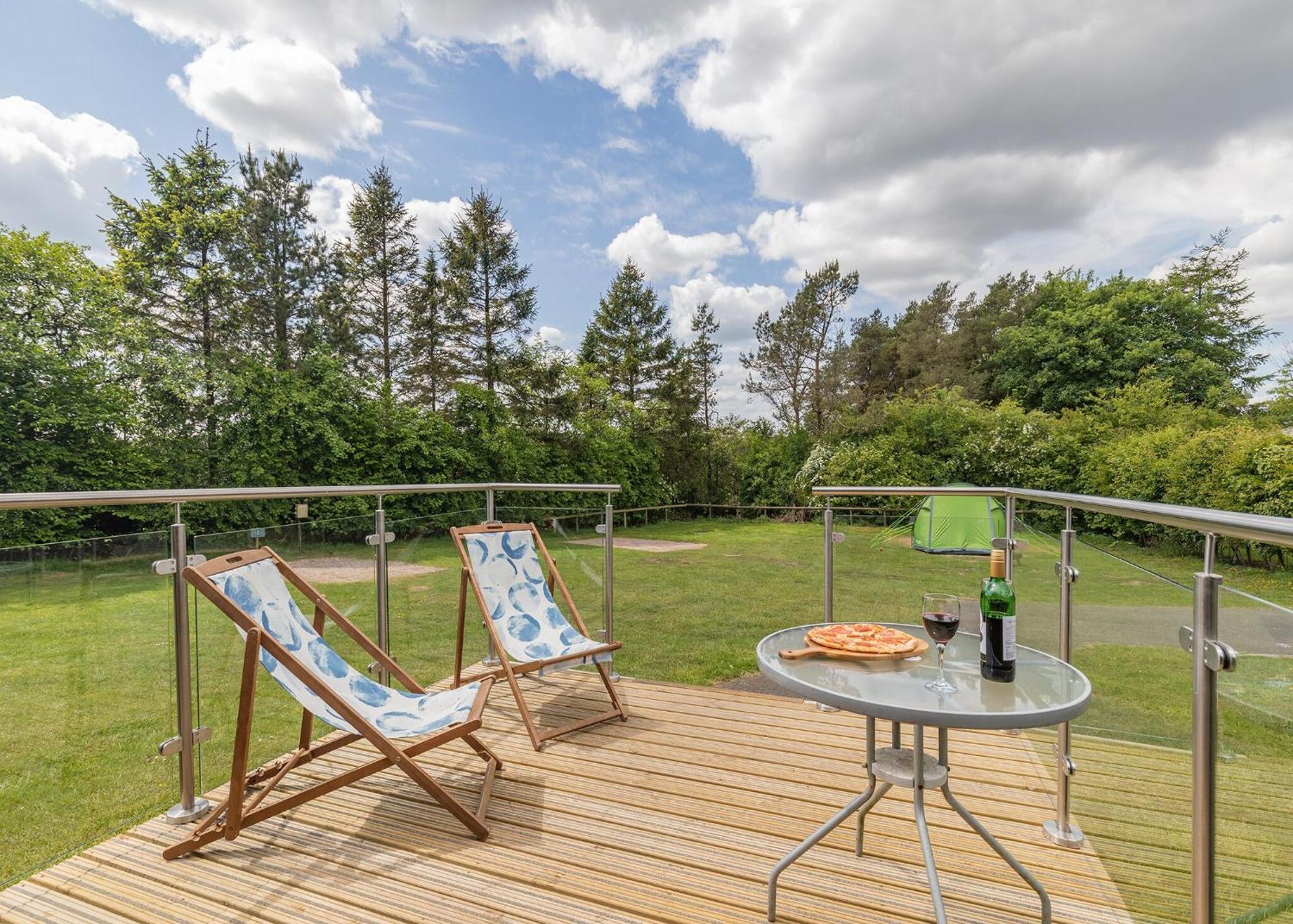 Longnor Wood Holiday Park 외부 사진