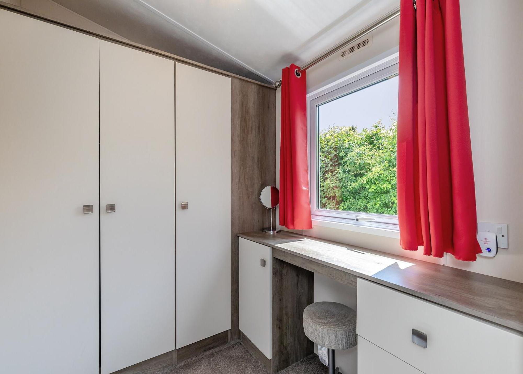 Longnor Wood Holiday Park 외부 사진
