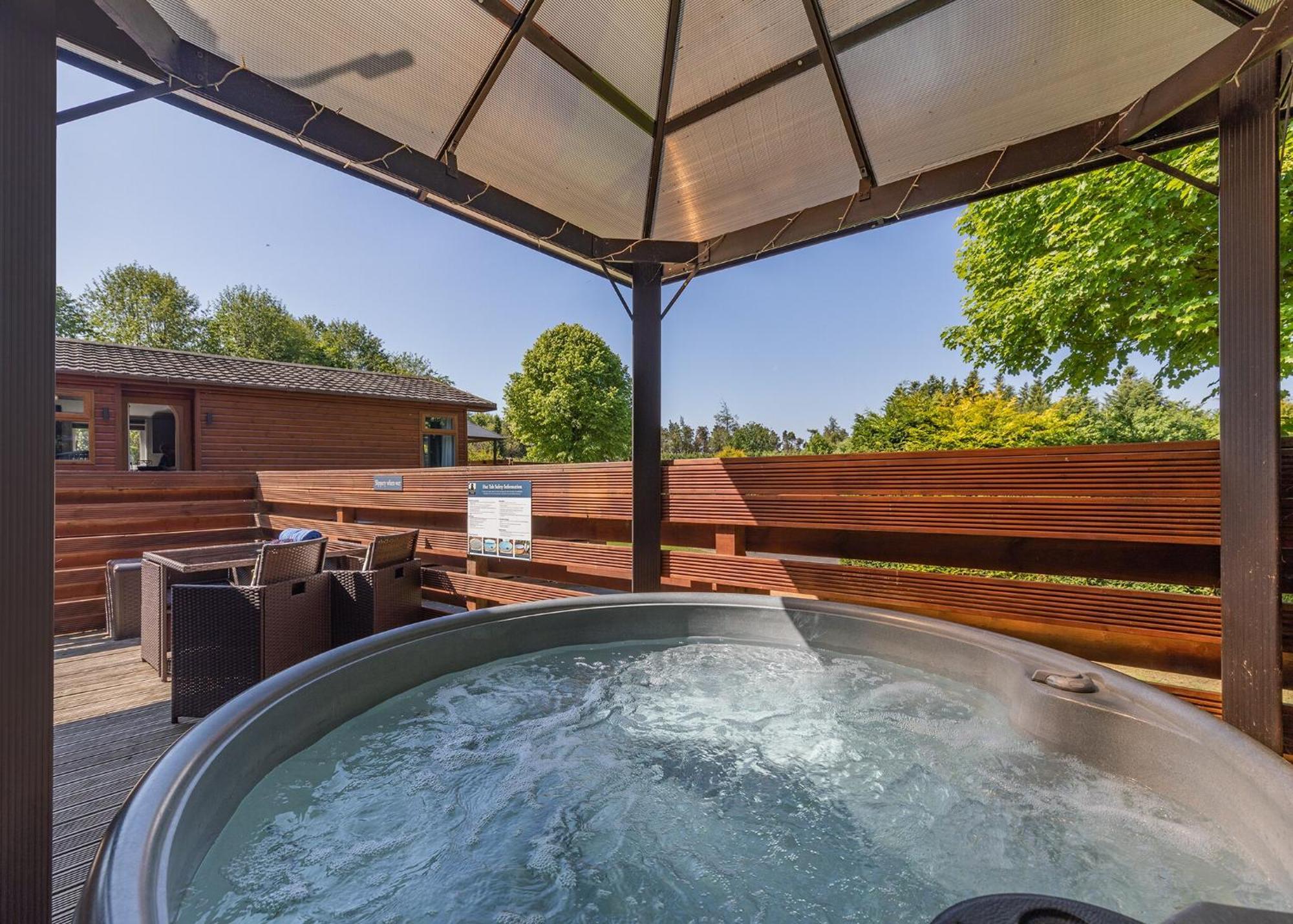 Longnor Wood Holiday Park 외부 사진